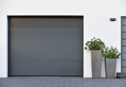 Porte de garage sur mesure : Guide d'Achat et Installation