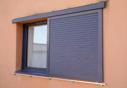 Pourquoi choisir un volet roulant en aluminium ?